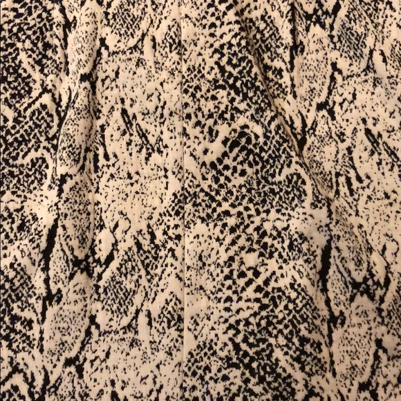 Snake print Calvin Klein dress - Picture 5 of 6